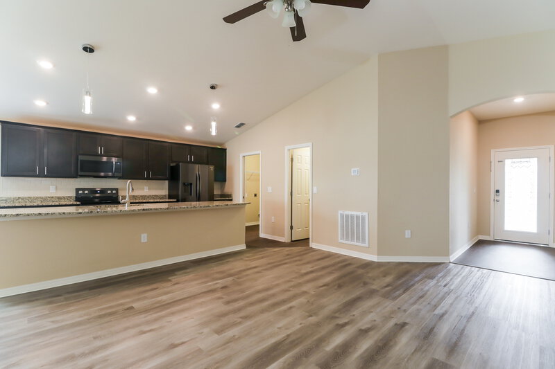 2,485/Mo, 6784 Hanworth Ln Zephyrhills, FL 33541 Living Room View