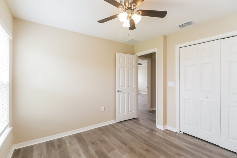 2,485/Mo, 6784 Hanworth Ln Zephyrhills, FL 33541 Bedroom View