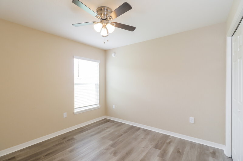 2,485/Mo, 6784 Hanworth Ln Zephyrhills, FL 33541 Bedroom View 3