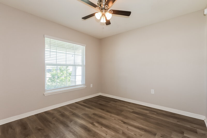 2,185/Mo, 6784 Hanworth Ln Zephyrhills, FL 33541 Bedroom View 2