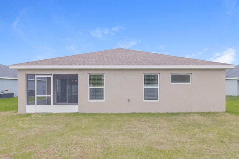 2,485/Mo, 6784 Hanworth Ln Zephyrhills, FL 33541 Rear View