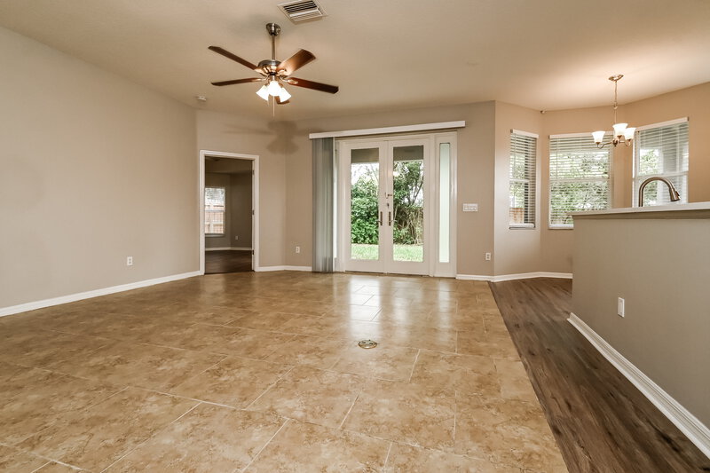 2,670/Mo, 2149 Brandon Park Cir Brandon, FL 33510 Living Room View