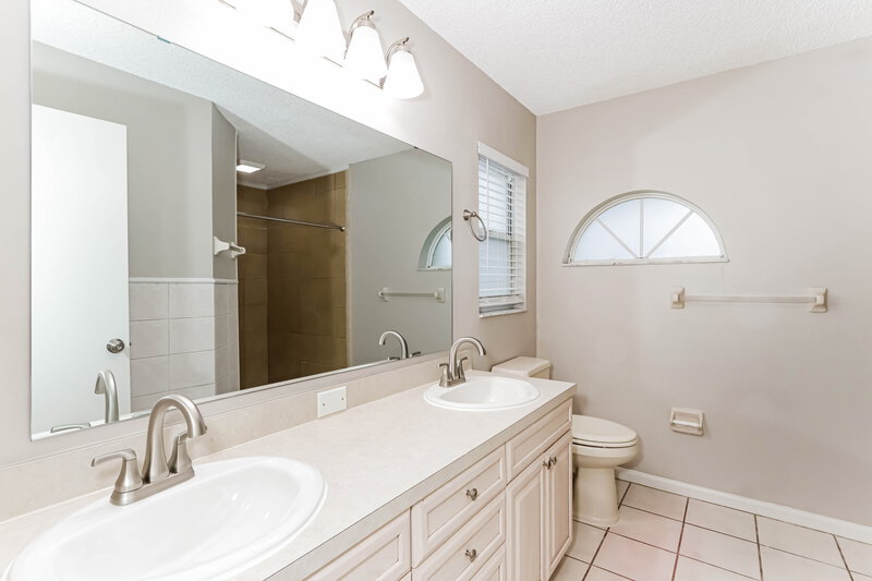 2,590/Mo, 24142 Twin Ct Land O Lakes, FL 34639 Main Bathroom View