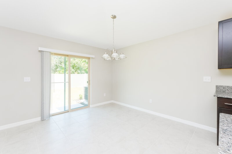 2,255/Mo, 5418 Amaryllis Garden St Apollo Beach, FL 33572 Dining Room View