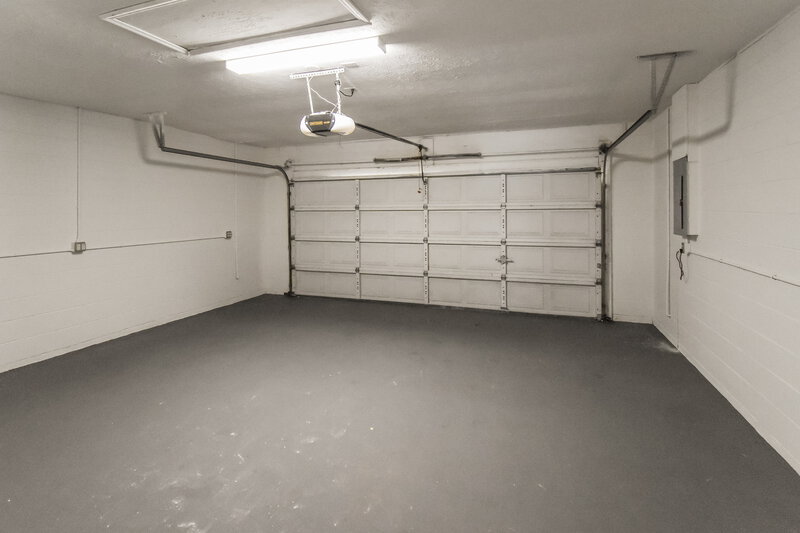 2,185/Mo, 704 Orchis Way Brandon, FL 33510 Garage View