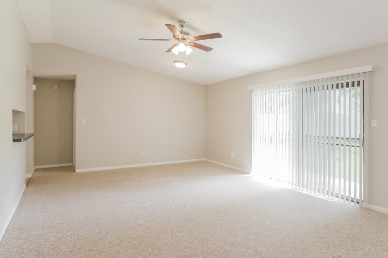 2,425/Mo, 15934 Mystic Way Tampa, FL 33624 Living Room View 2
