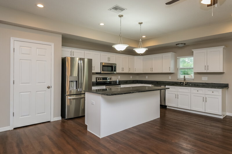 1,885/Mo, 38654 9th Ave Zephyrhills, FL 33542 Dining Room View