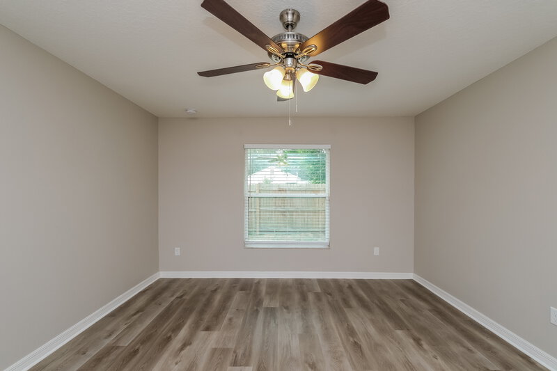 1,885/Mo, 38654 9th Ave Zephyrhills, FL 33542 Main Bedroom View