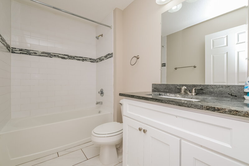 1,885/Mo, 38654 9th Ave Zephyrhills, FL 33542 Bathroom View