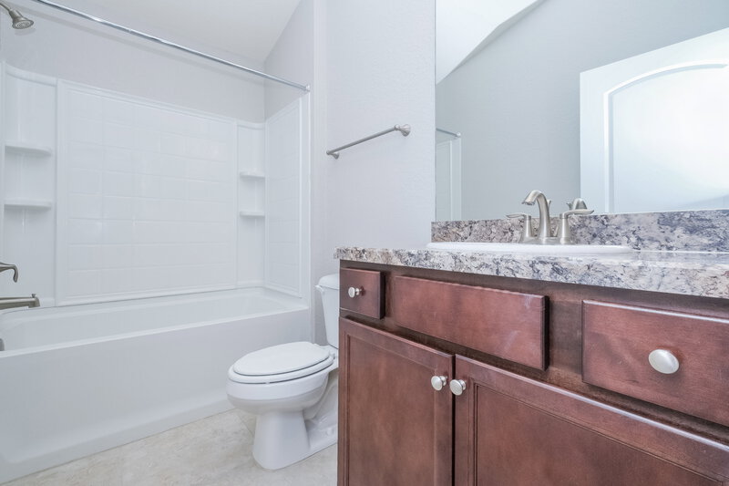 1,785/Mo, 7163 Wirevine Dr Brooksville, FL 34602 Bathroom View