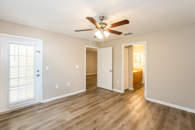 2,025/Mo, 15507 Florida Breeze Loop Wimauma, FL 33598 Main Bedroom View