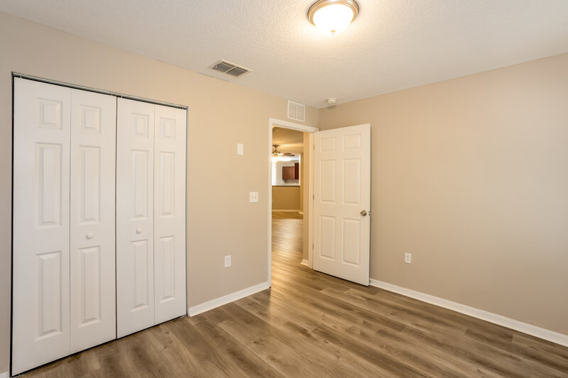 2,025/Mo, 15507 Florida Breeze Loop Wimauma, FL 33598 Bedroom View 2