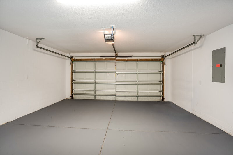 2,025/Mo, 15507 Florida Breeze Loop Wimauma, FL 33598 Garage View