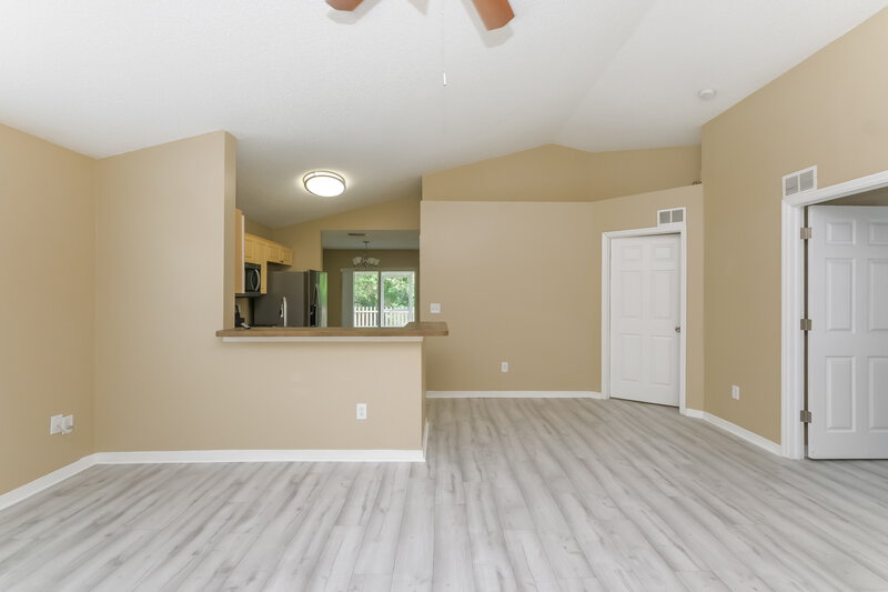 2,320/Mo, 6719 Summer Cove Dr Riverview, FL 33578 Living Room View