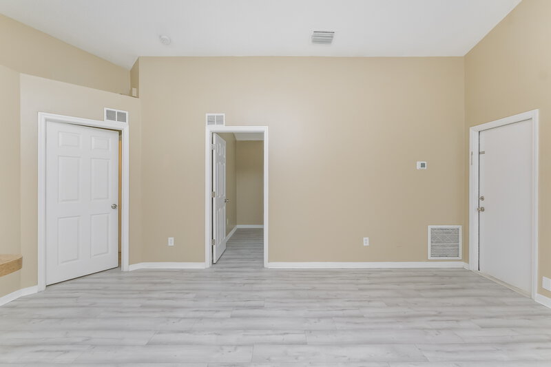 2,320/Mo, 6719 Summer Cove Dr Riverview, FL 33578 Living Room View 3