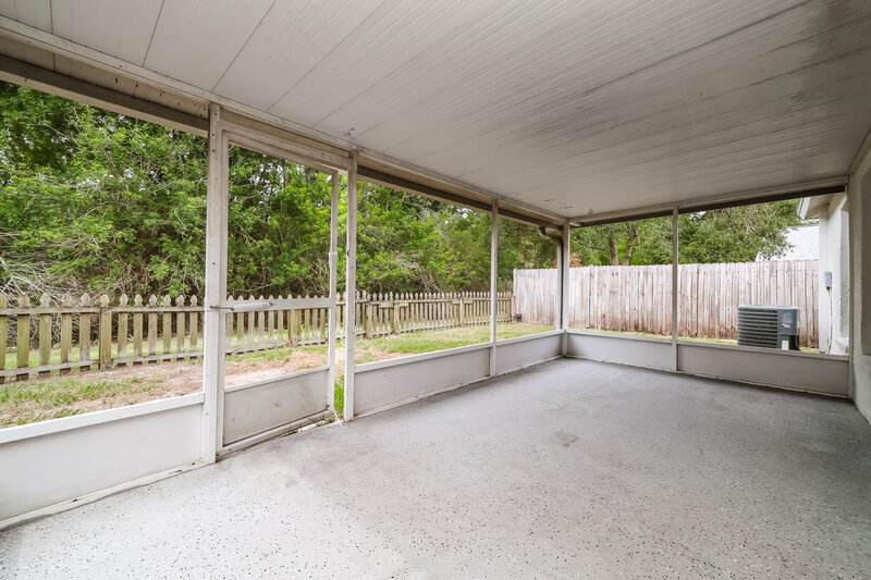 2,240/Mo, 6719 Summer Cove Dr Riverview, FL 33578 Sun Room View