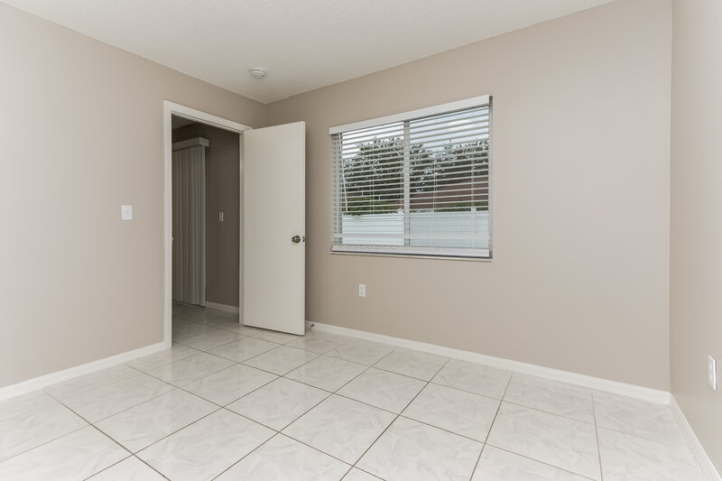 3,860/Mo, 3103 Pine Top Dr Valrico, FL 33594 Bedroom View 6