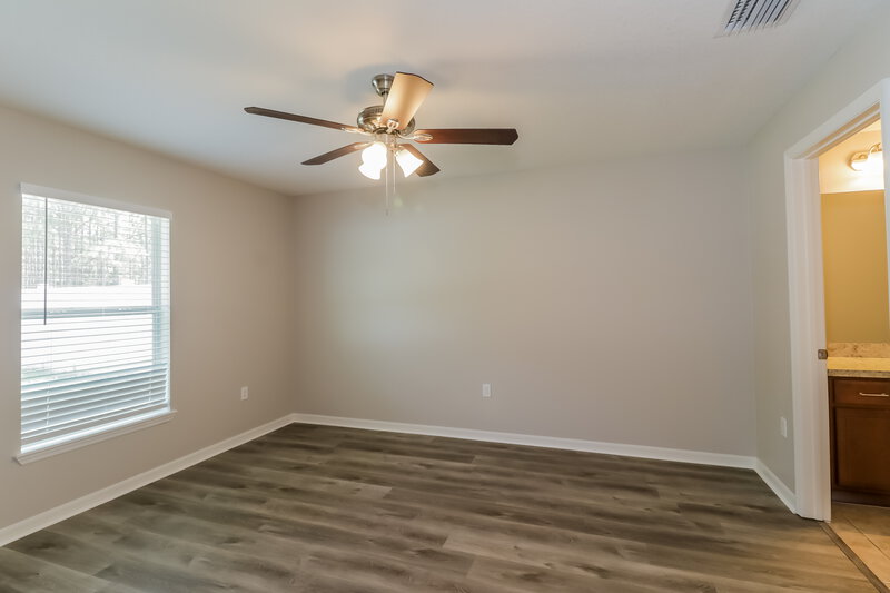 1,795/Mo, 30979 Satinleaf Run Brooksville, FL 34602 Main Bedroom View