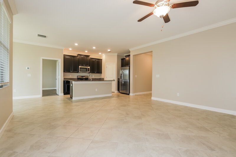 2,480/Mo, 9902 Ivory Dr Sun City Center, FL 33573 Living Room View 2