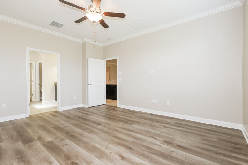 2,480/Mo, 9902 Ivory Dr Sun City Center, FL 33573 Main Bedroom View 2