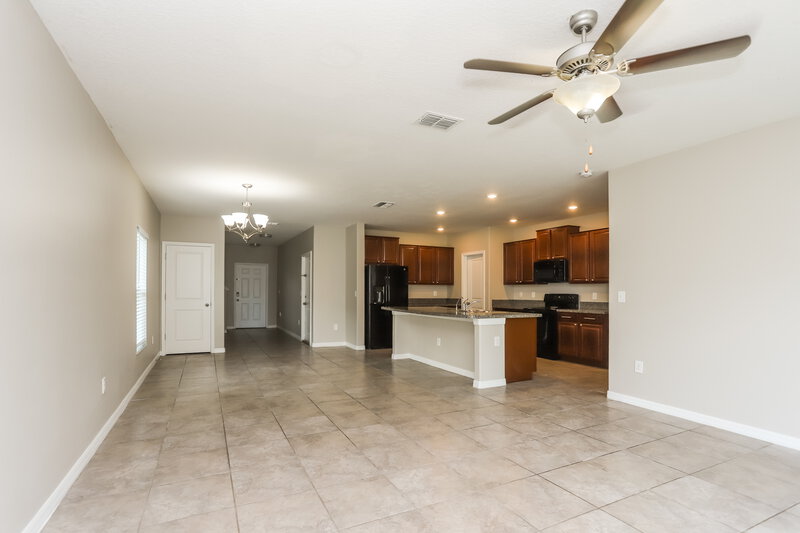 2,735/Mo, 15419 Dark Star Ln Sun City Center, FL 33573 Living Room View