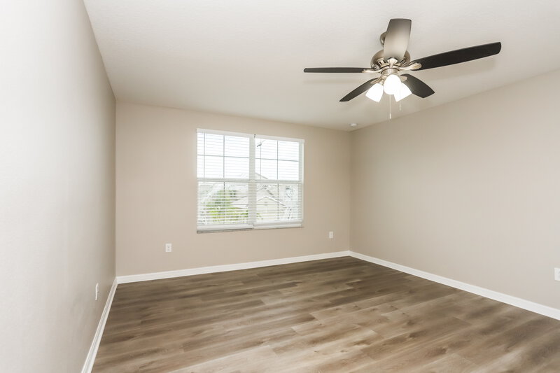 2,735/Mo, 15419 Dark Star Ln Sun City Center, FL 33573 Main Bedroom View 2