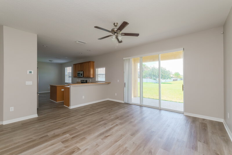 2,430/Mo, 12204 Citrus Leaf Dr Gibsonton, FL 33534 Misc View