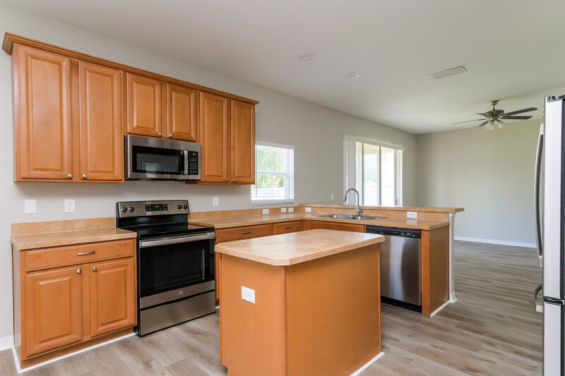 2,430/Mo, 12204 Citrus Leaf Dr Gibsonton, FL 33534 Misc View 7