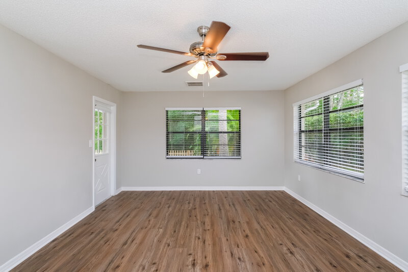 1,995/Mo, 7746 Deer Foot Dr New Port Richey, FL 34653 Main Bedroom View