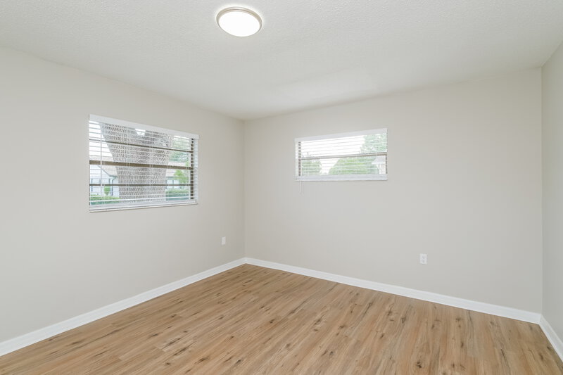 1,995/Mo, 7746 Deer Foot Dr New Port Richey, FL 34653 Bedroom View