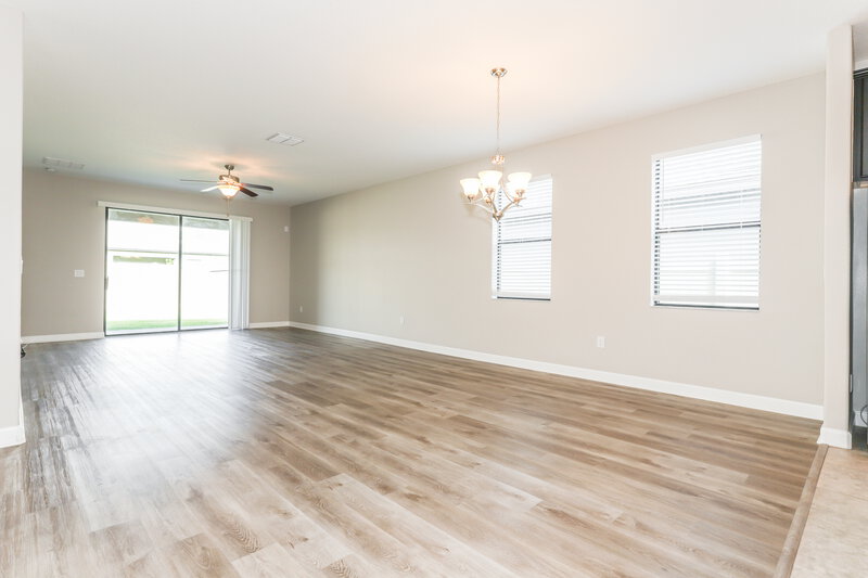 2,265/Mo, 10129 Count Fleet Dr Ruskin, FL 33573 Dining Room View