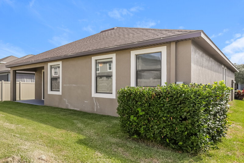 2,265/Mo, 10129 Count Fleet Dr Ruskin, FL 33573 Rear View