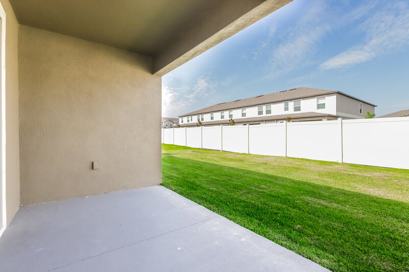 2,265/Mo, 10129 Count Fleet Dr Ruskin, FL 33573 Rear View 2