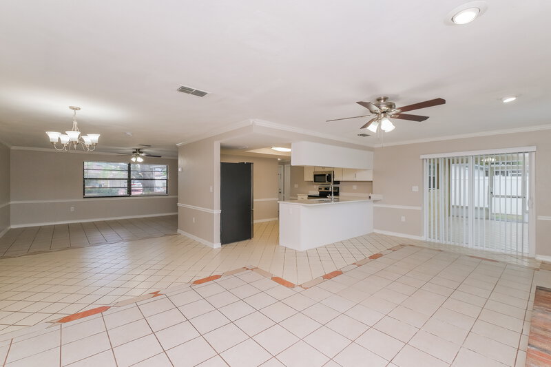 2,325/Mo, 6134 Staunton Dr Holiday, FL 34690 Family Room View 2