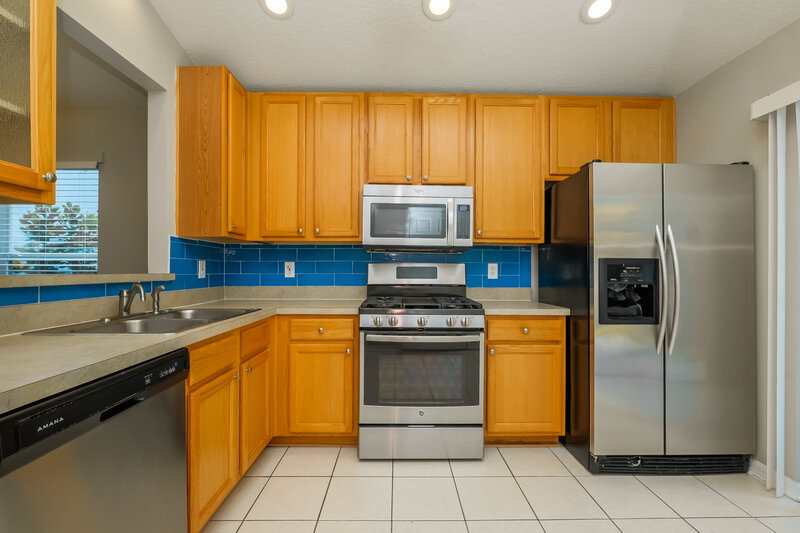1,960/Mo, 8618 Hawbuck St Trinity, FL 34655 Kitchen View 2
