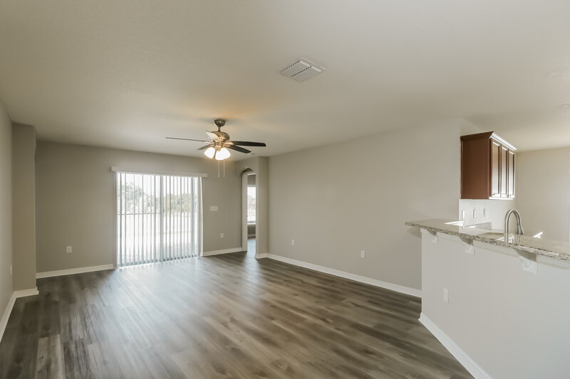 1,840/Mo, 6742 Wirevine Dr Brooksville, FL 34602 Living Room View 2