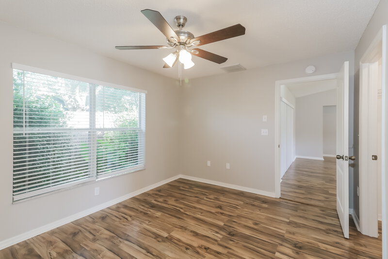 1,725/Mo, 31275 Lancewood Dr Brooksville, FL 34602 Main Bedroom View 2