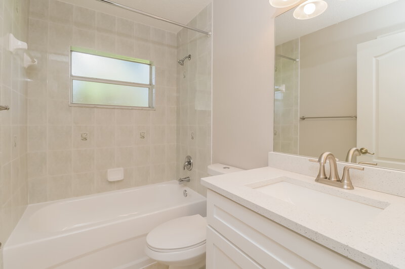 1,725/Mo, 31275 Lancewood Dr Brooksville, FL 34602 Bathroom View