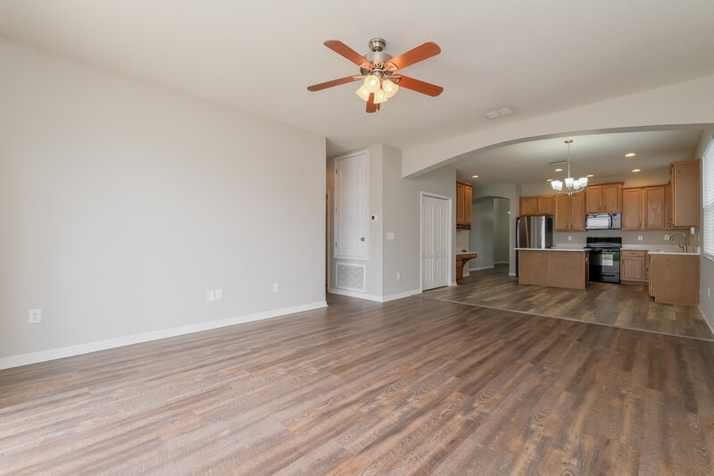 3,180/Mo, 14143 Holly Hammock Ln Brooksville, FL 34613 Living Room View 2
