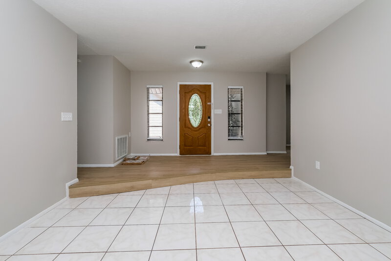 1,865/Mo, 8630 Indies Dr Hudson, FL 34667 Living Room View 2