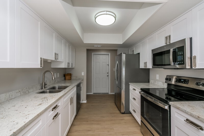 1,865/Mo, 8630 Indies Dr Hudson, FL 34667 Kitchen View 2