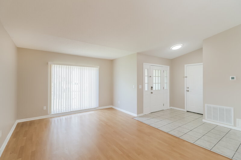 3,870/Mo, 9824 Sir Frederick St Temple Terrace, FL 33637 Living Room View 2
