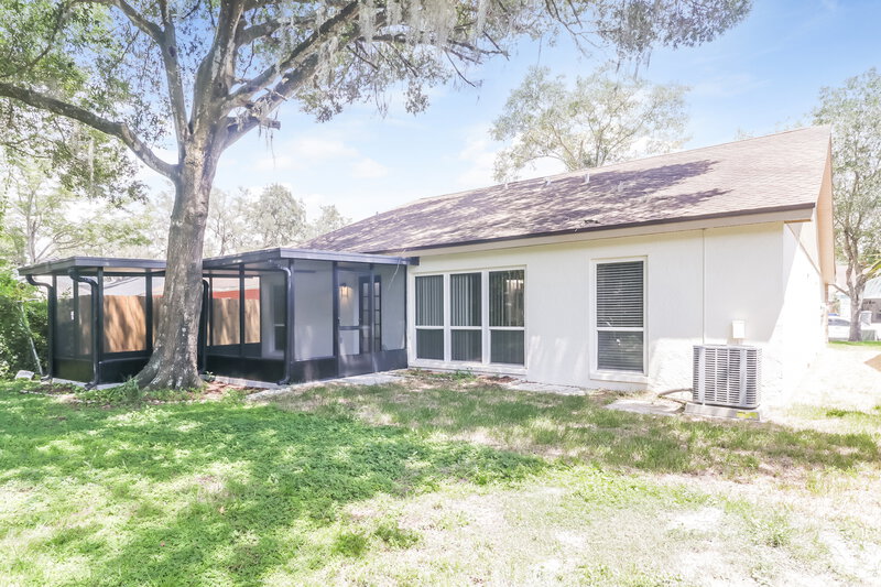 3,870/Mo, 9824 Sir Frederick St Temple Terrace, FL 33637 Rear View 2