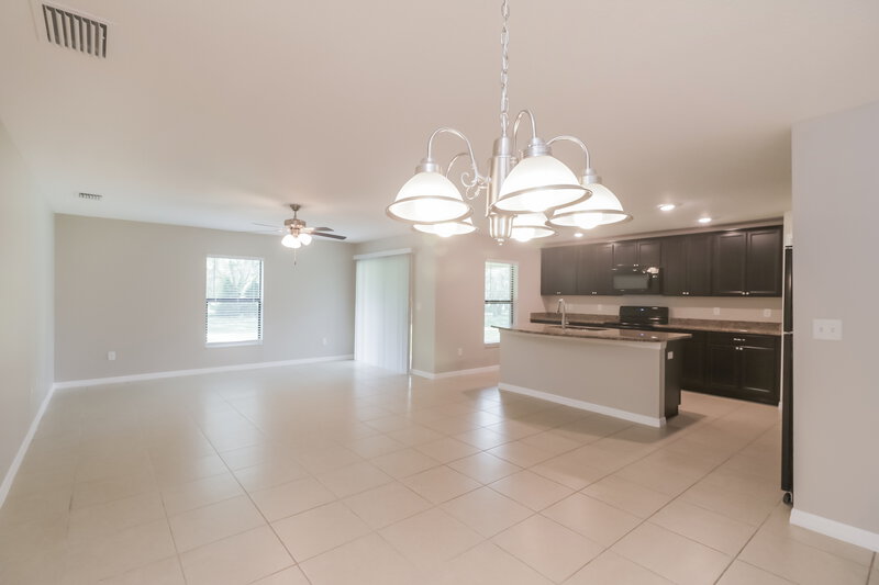 3,950/Mo, 7014 Redbay Dr Brooksville, FL 34602 Dining Room View