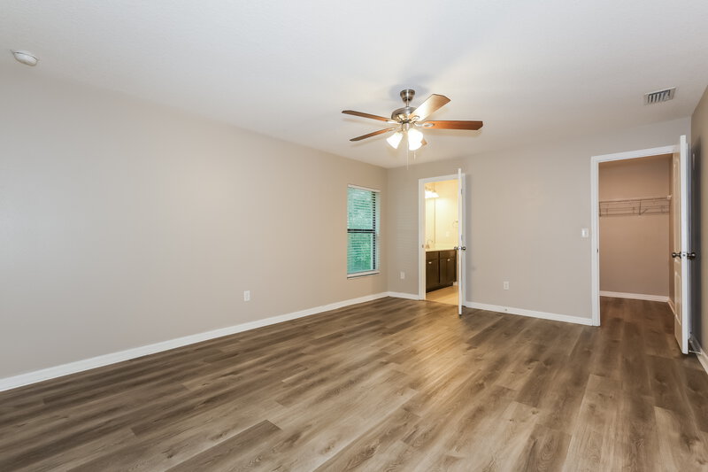 2,470/Mo, 7014 Redbay Dr Brooksville, FL 34602 Main Bedroom View
