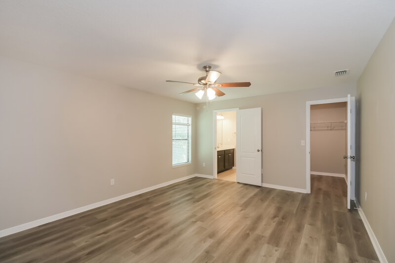 3,950/Mo, 7014 Redbay Dr Brooksville, FL 34602 Main Bedroom View 2