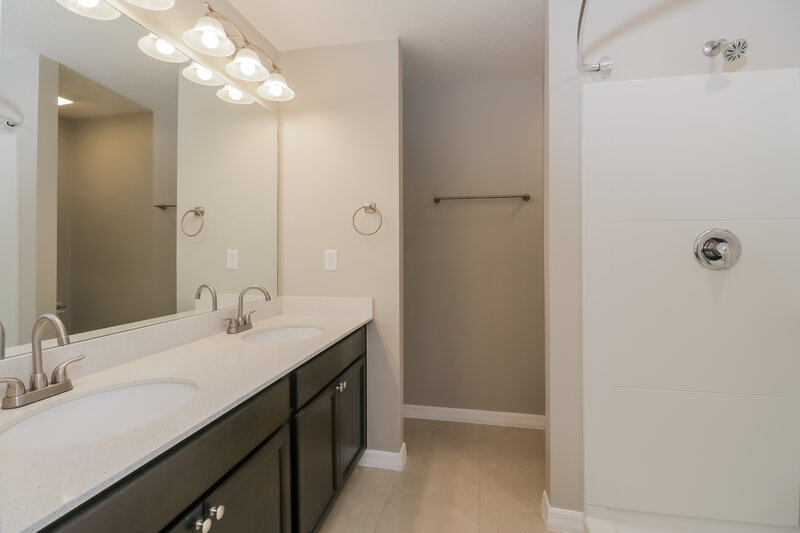 3,950/Mo, 7014 Redbay Dr Brooksville, FL 34602 Bathroom View