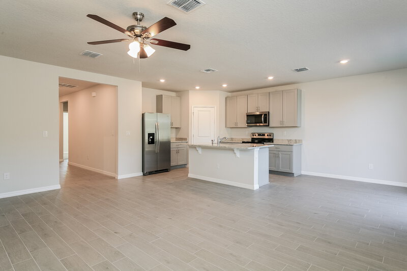 1,975/Mo, 38915 Harlow Rose Drive Zephyrhills, FL 33540 Living Room View