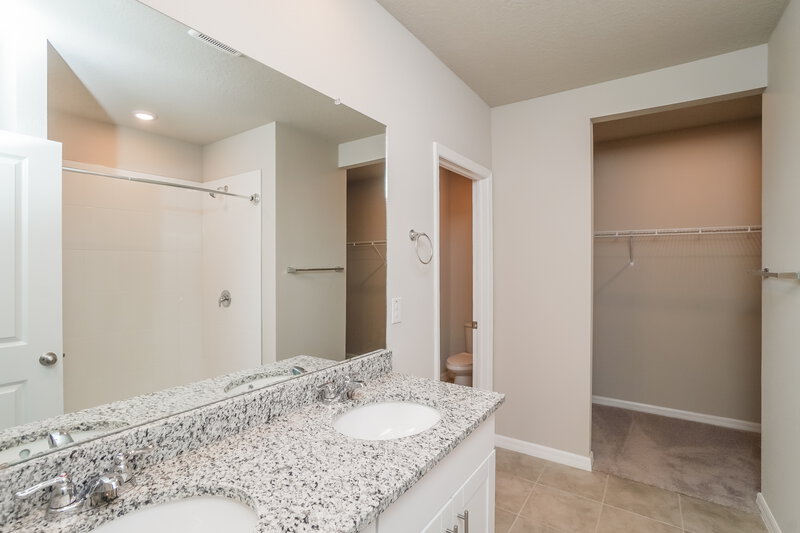 1,970/Mo, 38899 Harlow Rose Drive Zephyrhills, FL 33540 Main Bathroom View 2