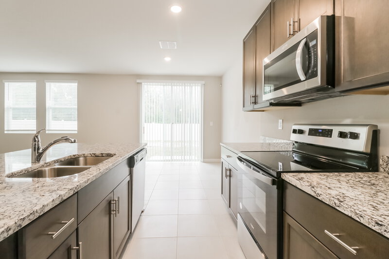 2,090/Mo, 38935 Harlow Rose Drive Zephyrhills, FL 33540 Kitchen View 2